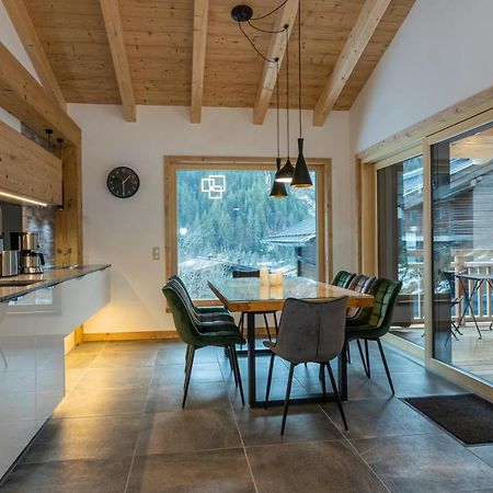 Chalet Glemmtal - Haus Bergblick Viehhofen Exteriör bild